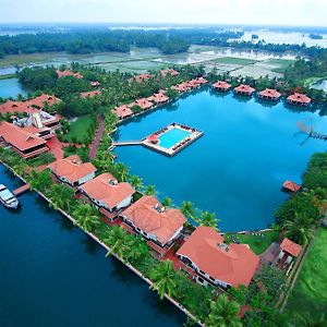 Sterling Lake Palace Alleppey